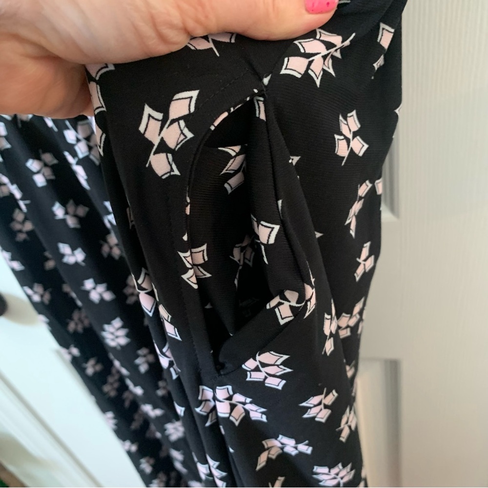 Anne Klein Sleeveless Dress w/Pockets Size 6 Lined Black w/Pink Print - Picture 11 of 11